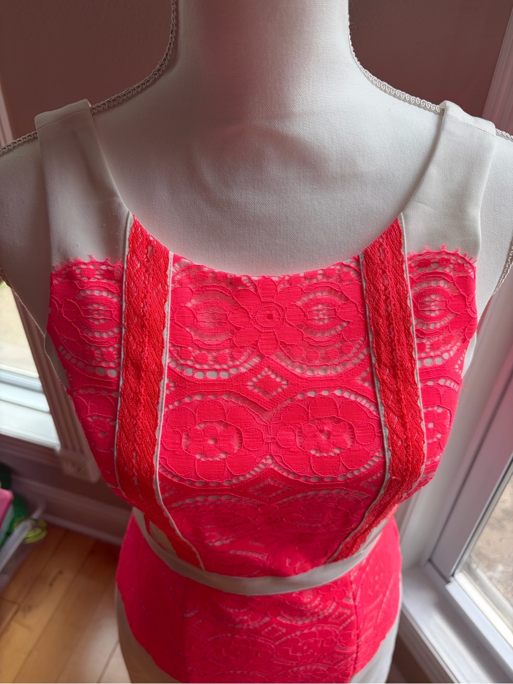 NWT Gianni Bini Ivory Watermelon Lace Summer Dress Size 4 Cocktail Wedding Guest - Picture 6 of 12